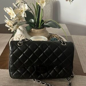 Quilted crossbody bag